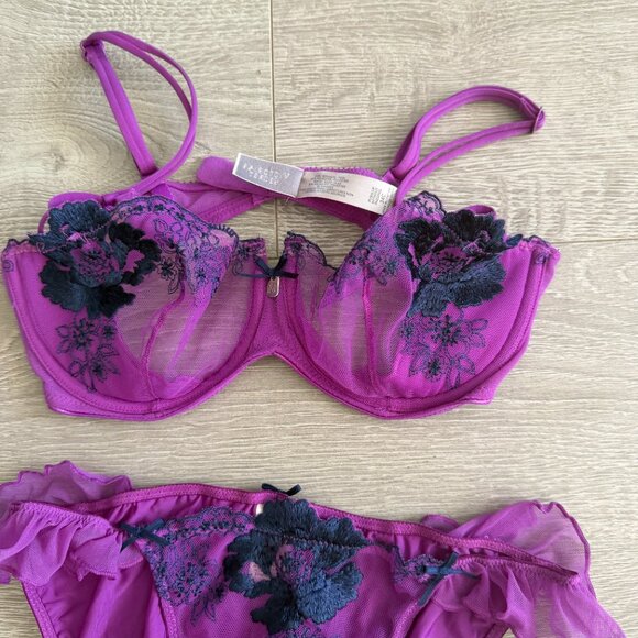 Victoria’s Secret Purple Embroidered Lace Bra Panty Set 34C S - Picture 3 of 11